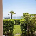 SERRENDY RARE ! Superbe 3 pièces avec jardin&vue sur la mer